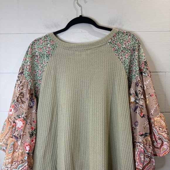 Umgee | Women's Green Thermal Mixed Print Boho Sleeves Peplum Hem Top Size XL - Picture 9 of 10